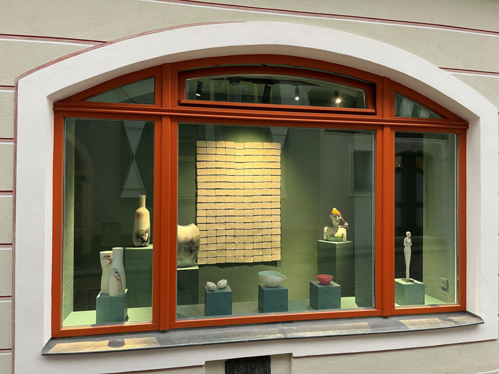 Porzellan Akademie Meißen Kunst im Schaufenster